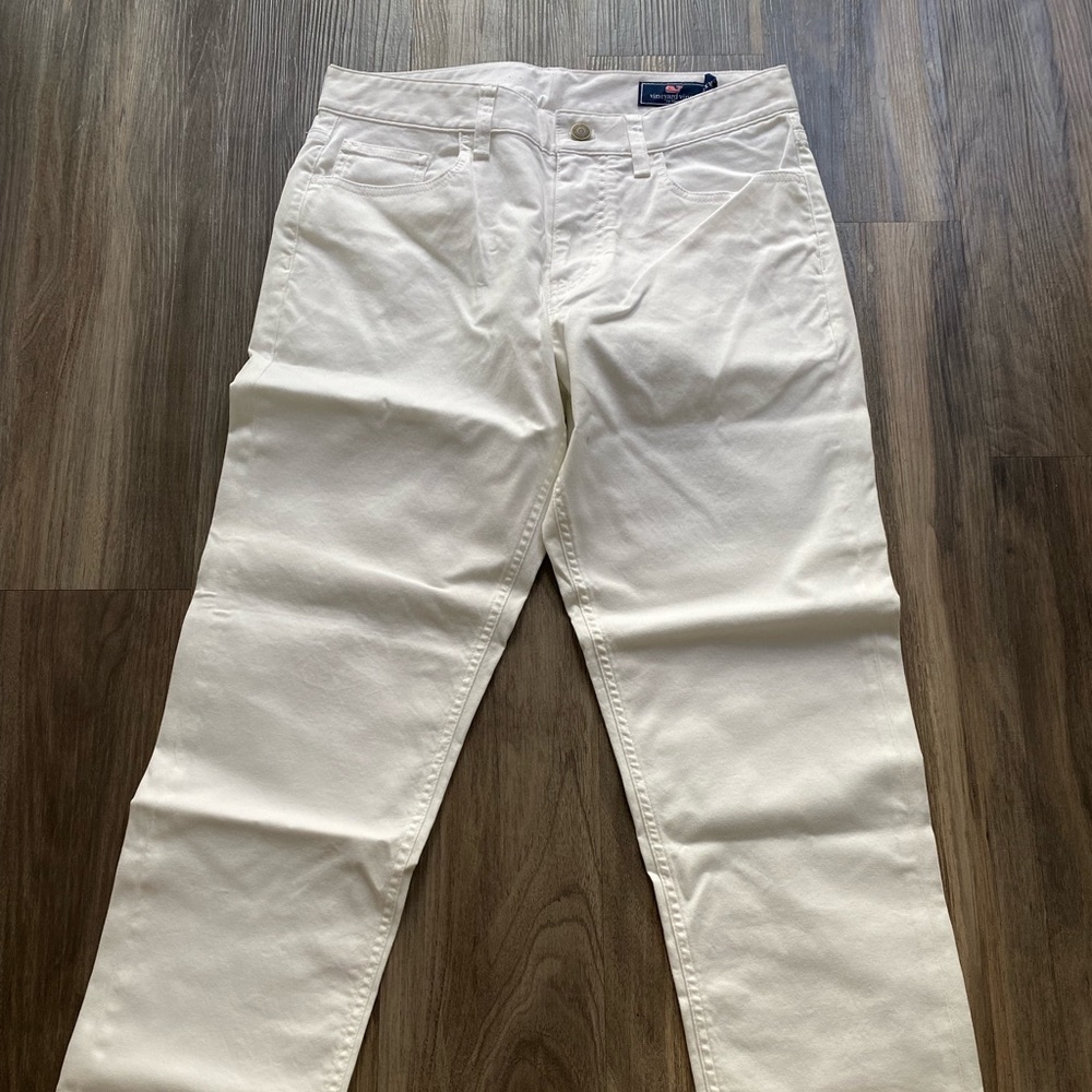 Brand new Vineyard Vines, white, 30x30
